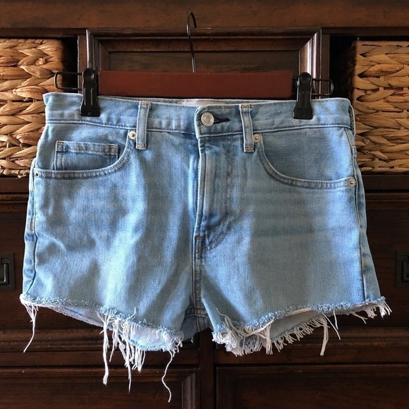 Everlane boyfriend cutoff Jean shorts in size 25 - Picture 1 of 5